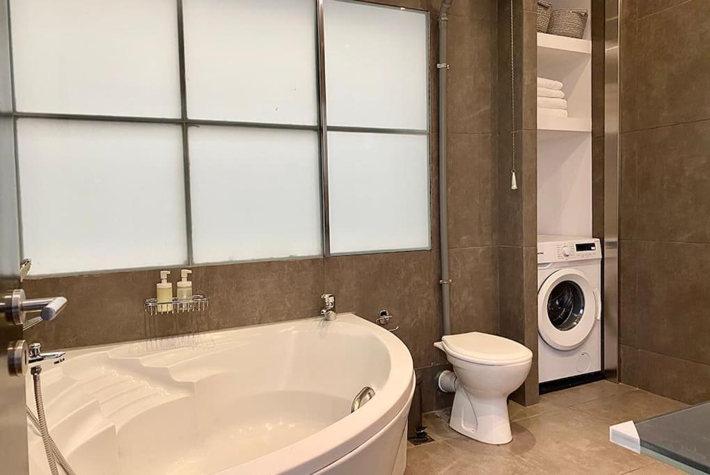 3-Bedroom Central, Spacious And Bright Apartment. Kandiye Dış mekan fotoğraf